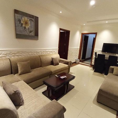 Celine Al Motamaiza Furnished Apartment DDjeddah Extérieur photo