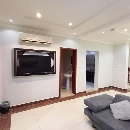 Celine Al Motamaiza Furnished Apartment DDjeddah Extérieur photo